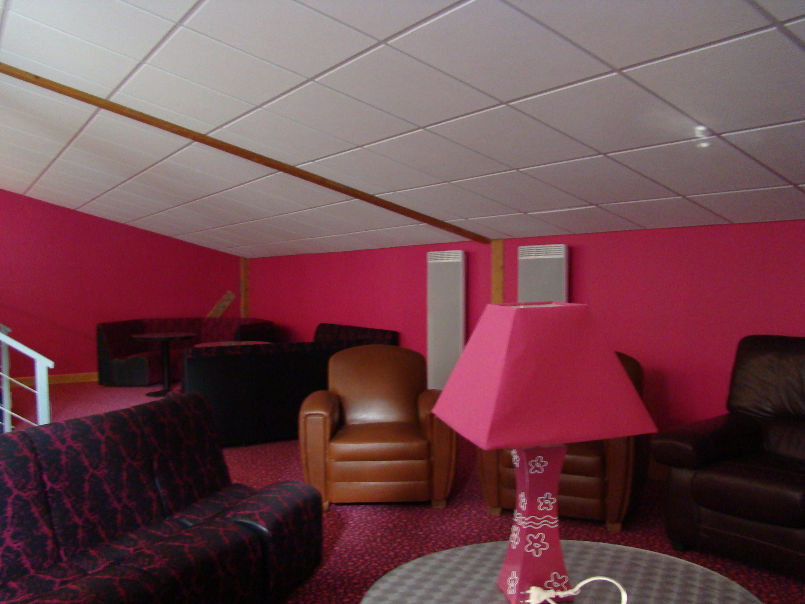 https://closmalpre.qsdev.fr/app/uploads/2024/07/salle-lounge-bar-4-scaled.jpg
